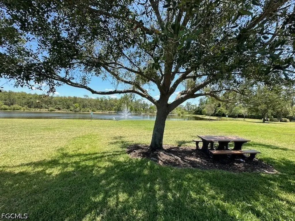 3614 Pine Oak Circle Fort Myers FL 33916
