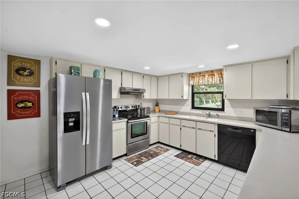 5284 Concord Way Fort Myers FL 33907