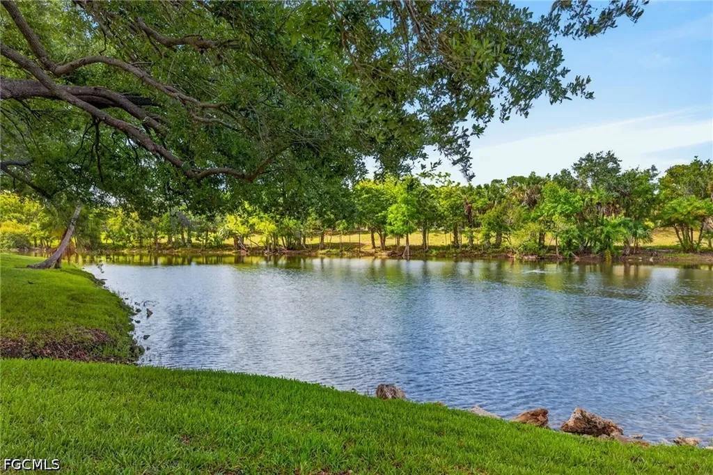 5284 Concord Way Fort Myers FL 33907
