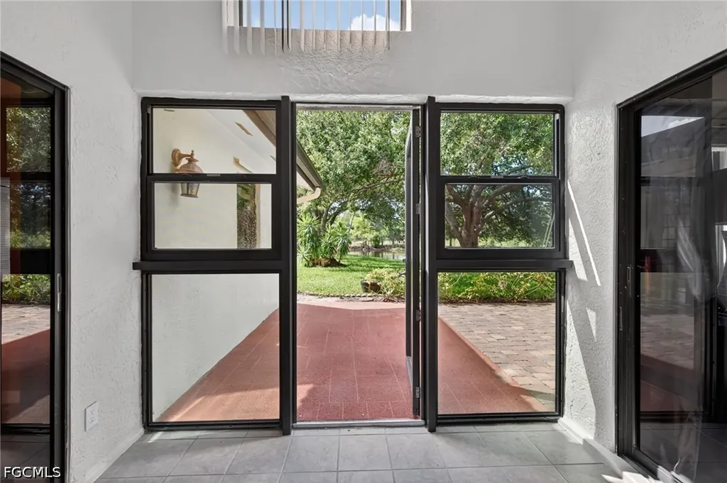 5284 Concord Way Fort Myers FL 33907