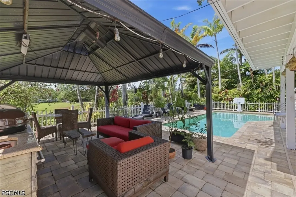 7215 Hendry Creek Drive Fort Myers FL 33908