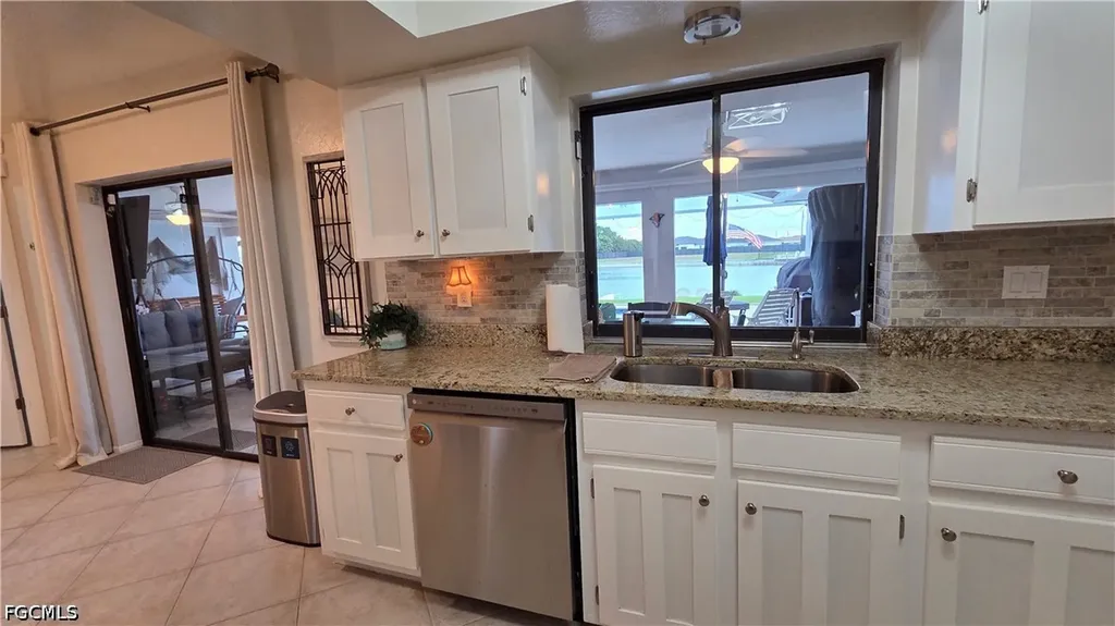 420 NE 9th Street Cape Coral FL 33909