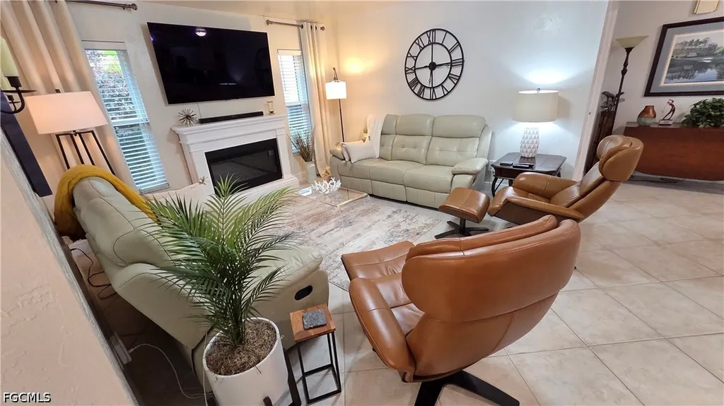 420 NE 9th Street Cape Coral FL 33909