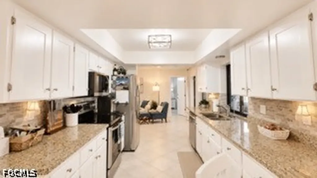 420 NE 9th Street Cape Coral FL 33909