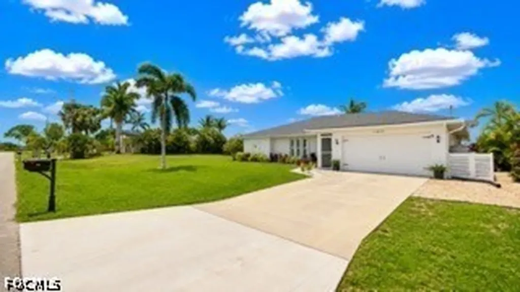 420 NE 9th Street Cape Coral FL 33909