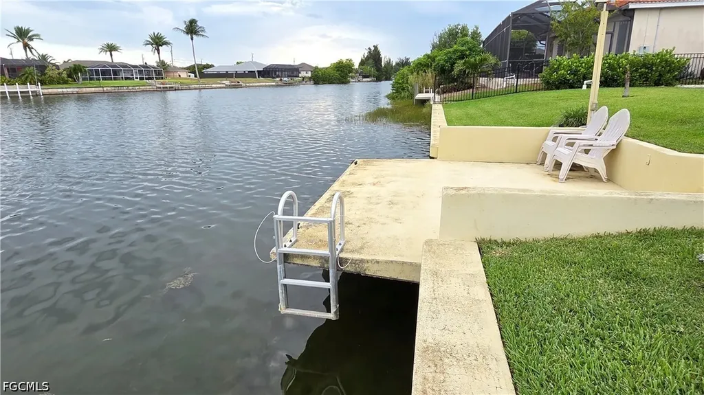420 NE 9th Street Cape Coral FL 33909