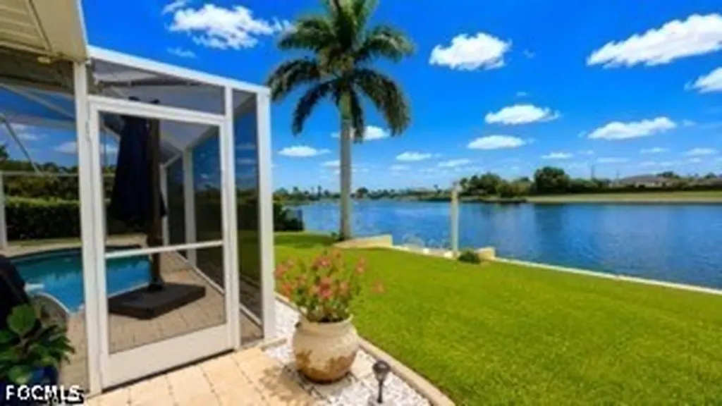 420 NE 9th Street Cape Coral FL 33909