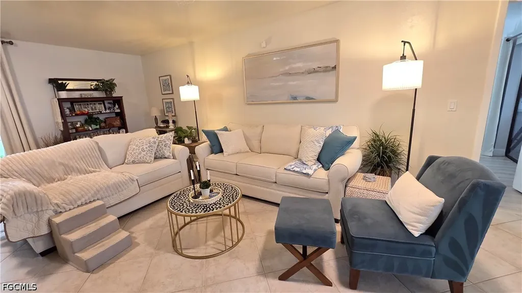 420 NE 9th Street Cape Coral FL 33909