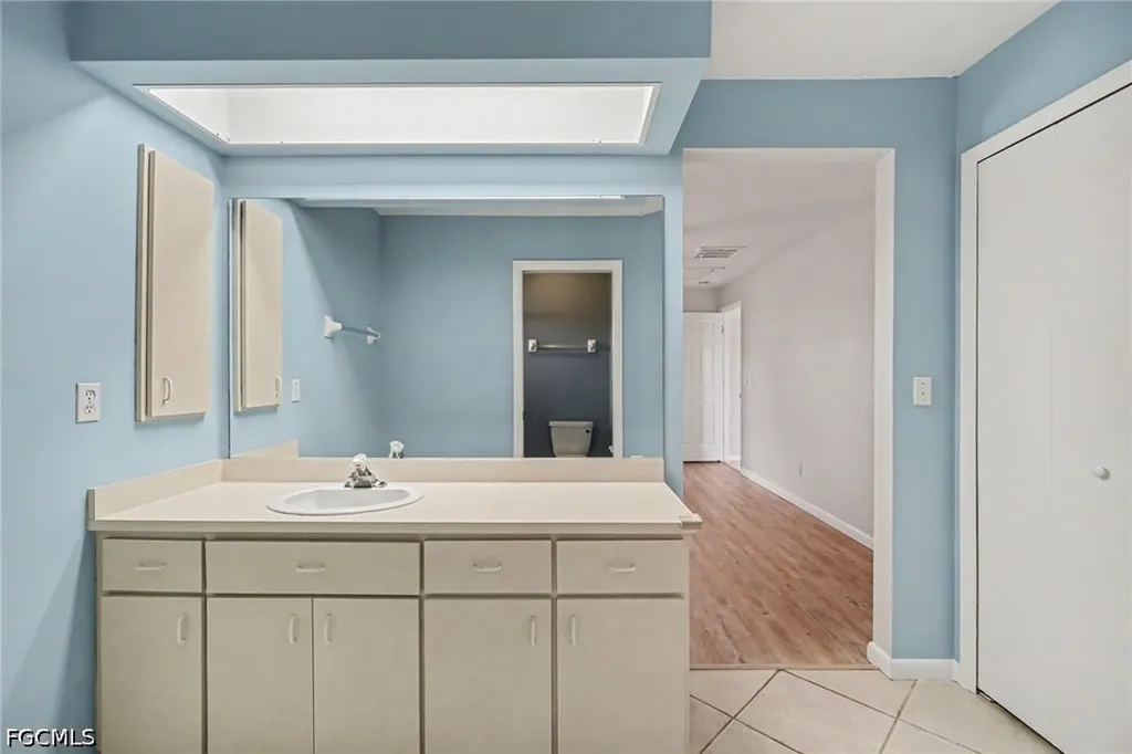 4437 SE 10th Avenue Cape Coral FL 33904