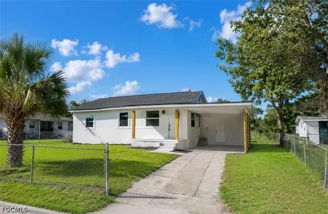 1644 Pawnee Street Fort Myers FL 33916