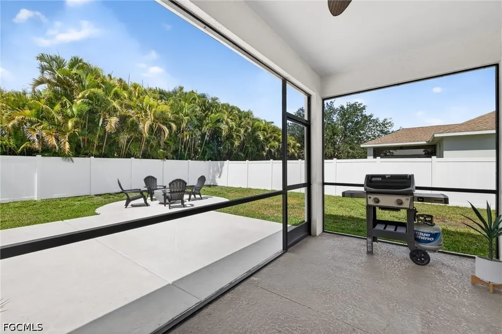 1809 SW 26th Street Cape Coral FL 33914