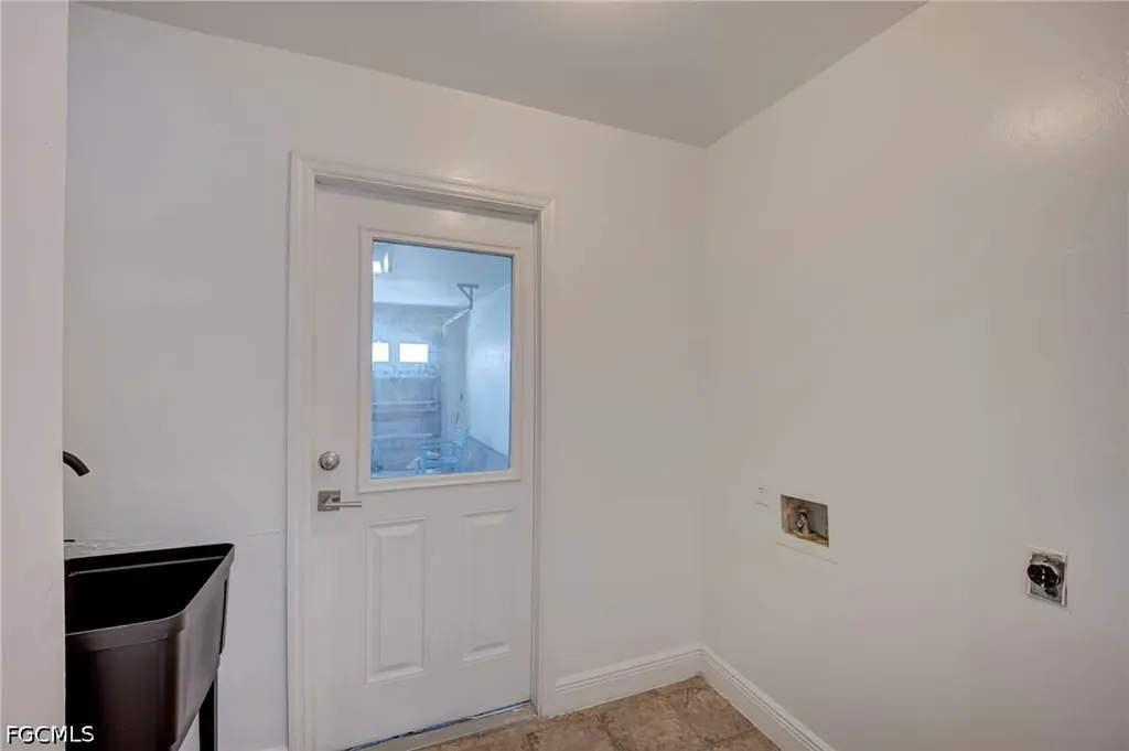 902 Adeline Avenue Lehigh Acres FL 33971