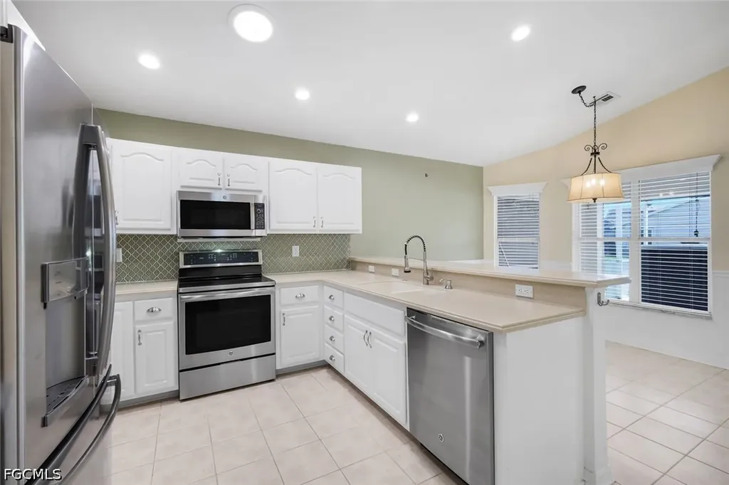 17740 Pineapple Palm Court North Fort Myers FL 33917