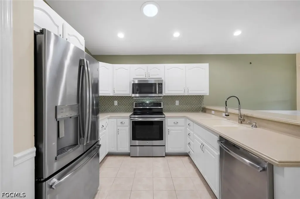17740 Pineapple Palm Court North Fort Myers FL 33917
