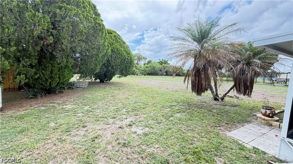 311 Schoolside Drive Lehigh Acres FL 33936