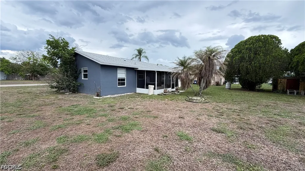 311 Schoolside Drive Lehigh Acres FL 33936