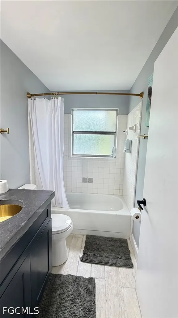 311 Schoolside Drive Lehigh Acres FL 33936