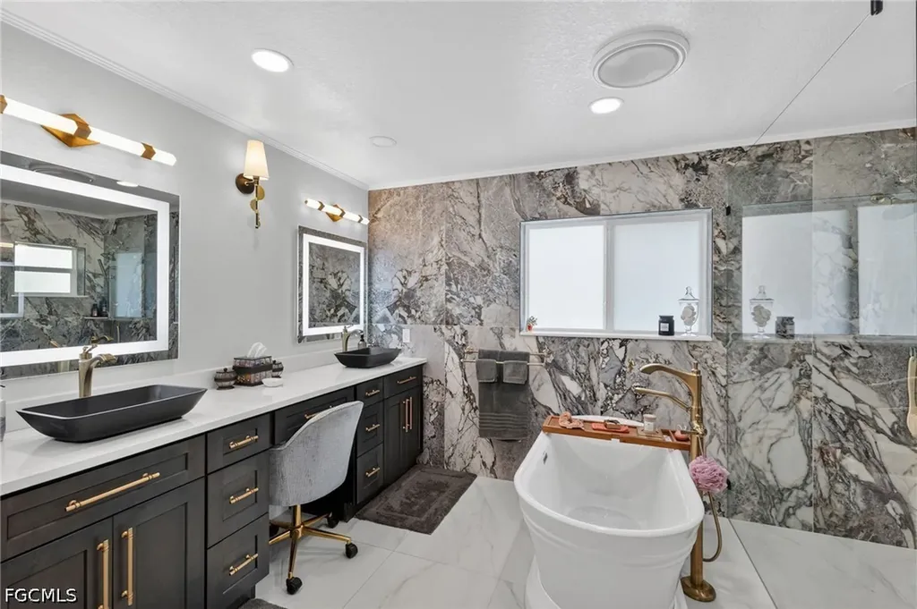 2806 SW 47th Terrace Cape Coral FL 33914