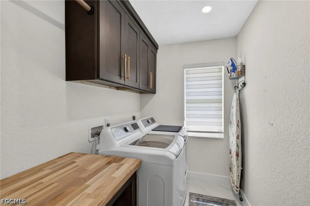 2806 SW 47th Terrace Cape Coral FL 33914