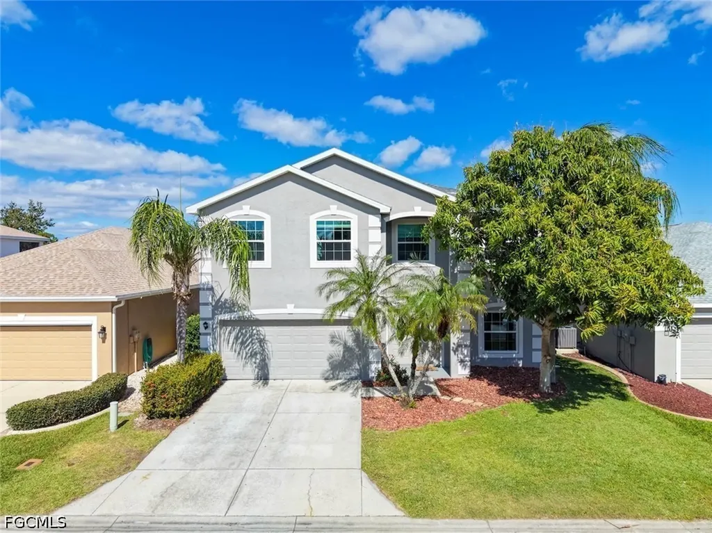 9837 Gladiolus Bulb Loop Fort Myers FL 33908