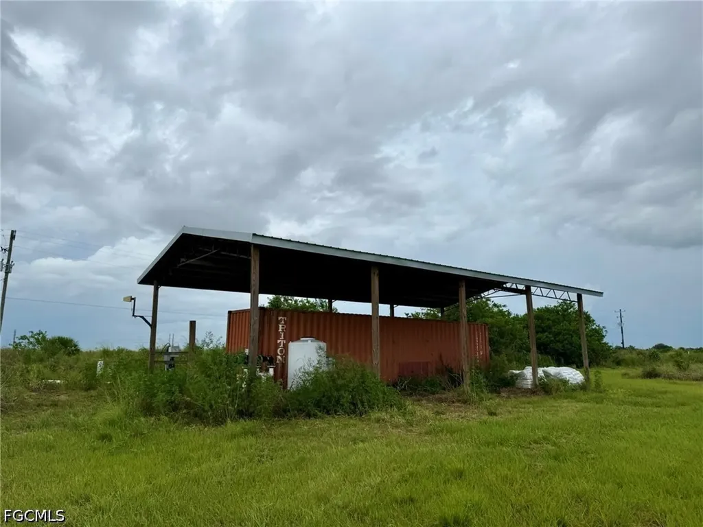 6658 + 6680 4th Road Labelle FL 33935