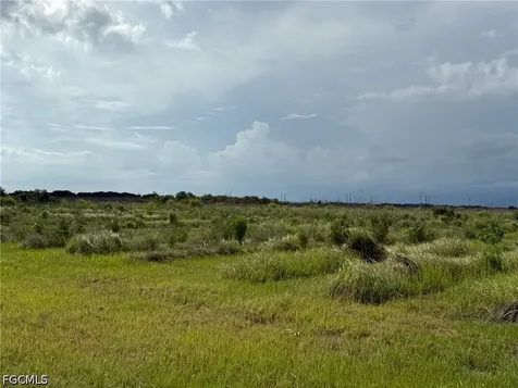 6658 + 6680 4TH Road Labelle FL 33935