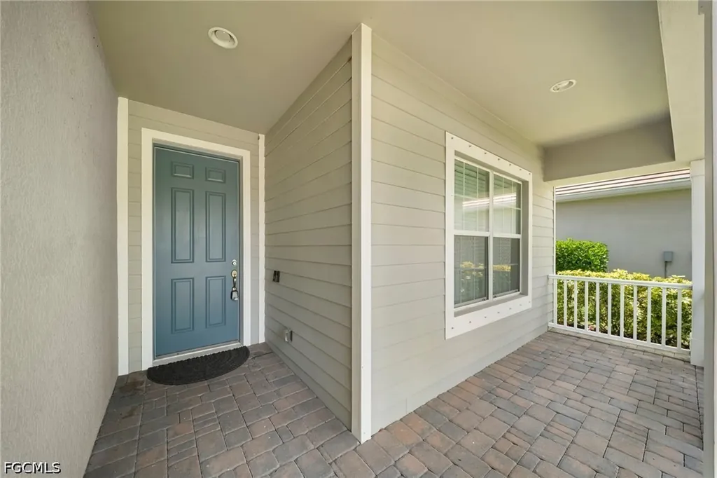 4633 Mystic Blue Way Fort Myers FL 33966
