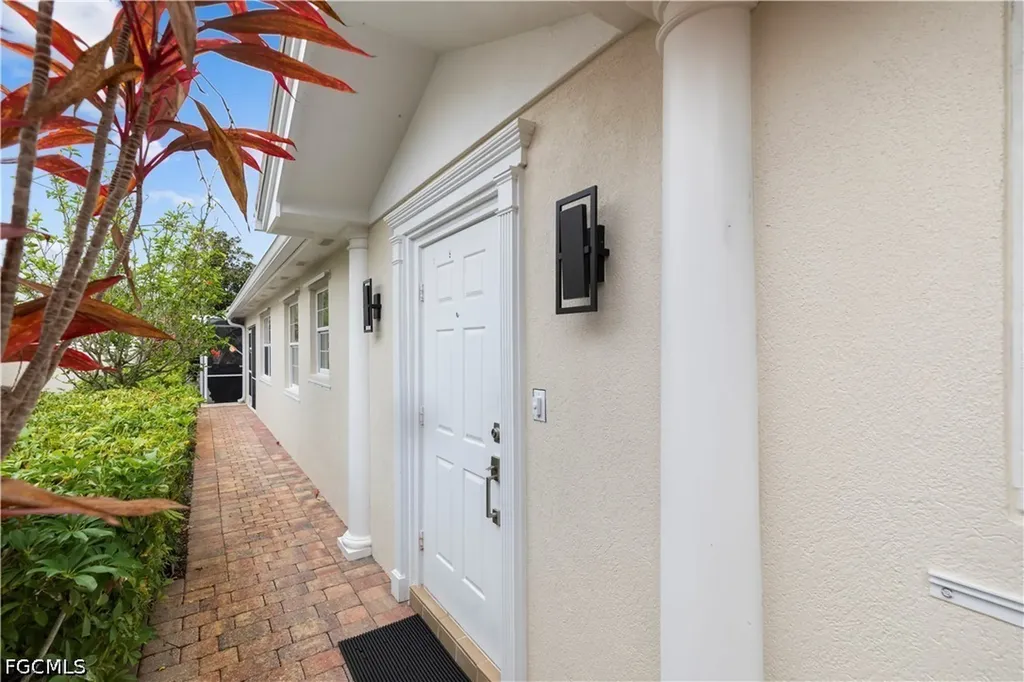 15382 Queen Angel Way Bonita Springs FL 34135