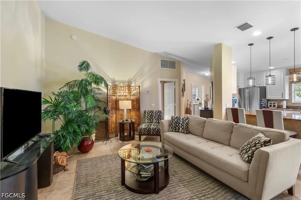 15382 Queen Angel Way Bonita Springs FL 34135