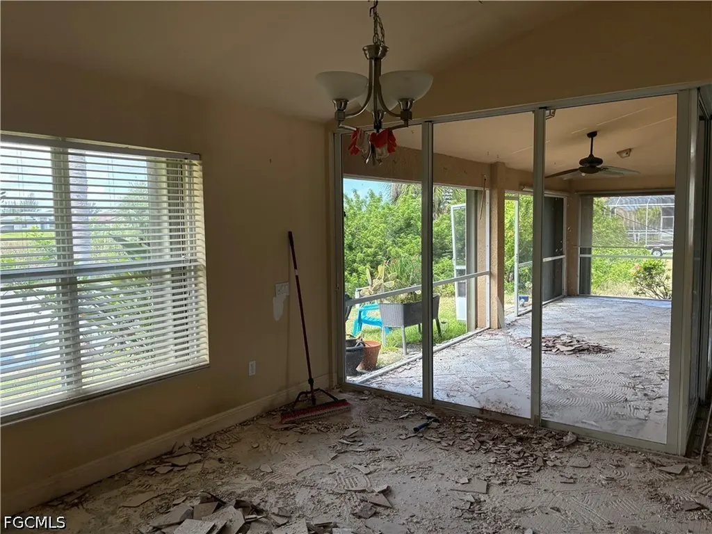 2810 NW 14th Terrace Cape Coral FL 33993