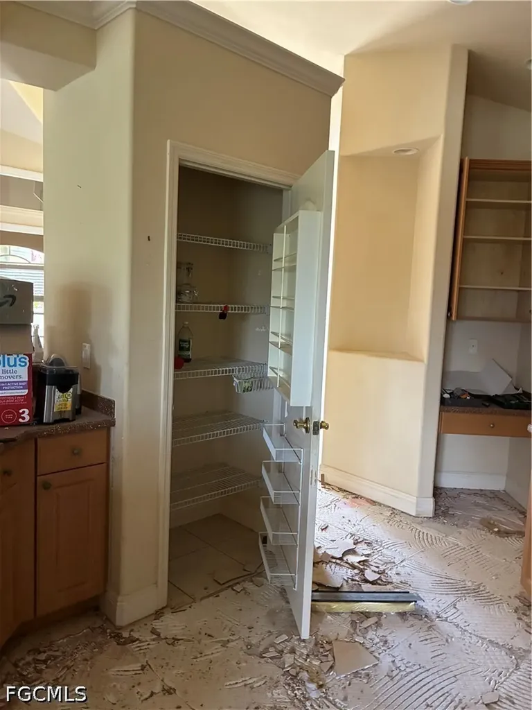 2810 NW 14th Terrace Cape Coral FL 33993