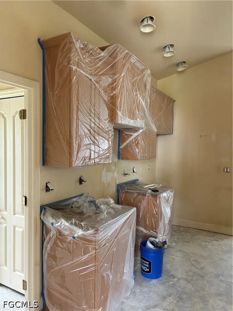 2810 NW 14th Terrace Cape Coral FL 33993