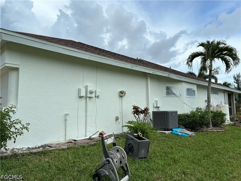 2810 NW 14th Terrace Cape Coral FL 33993