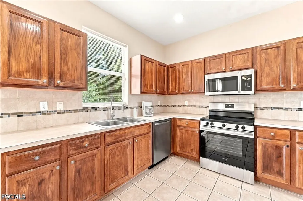117 Shadow Lakes Drive Lehigh Acres FL 33974