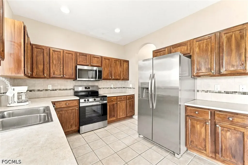 117 Shadow Lakes Drive Lehigh Acres FL 33974