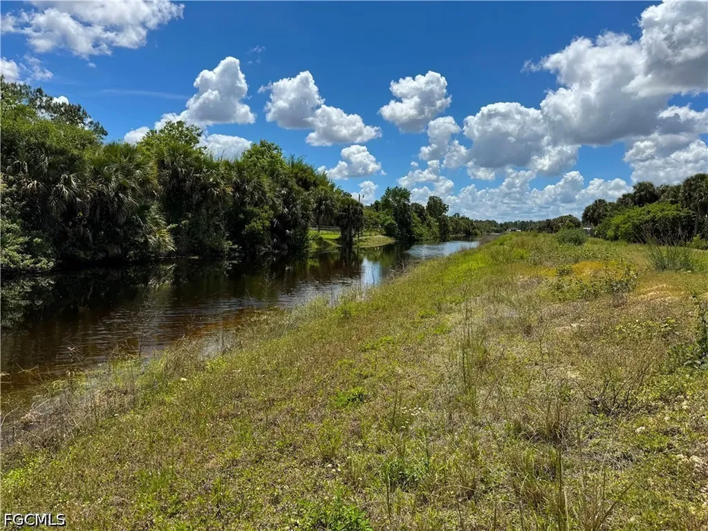 117 Shadow Lakes Drive Lehigh Acres FL 33974