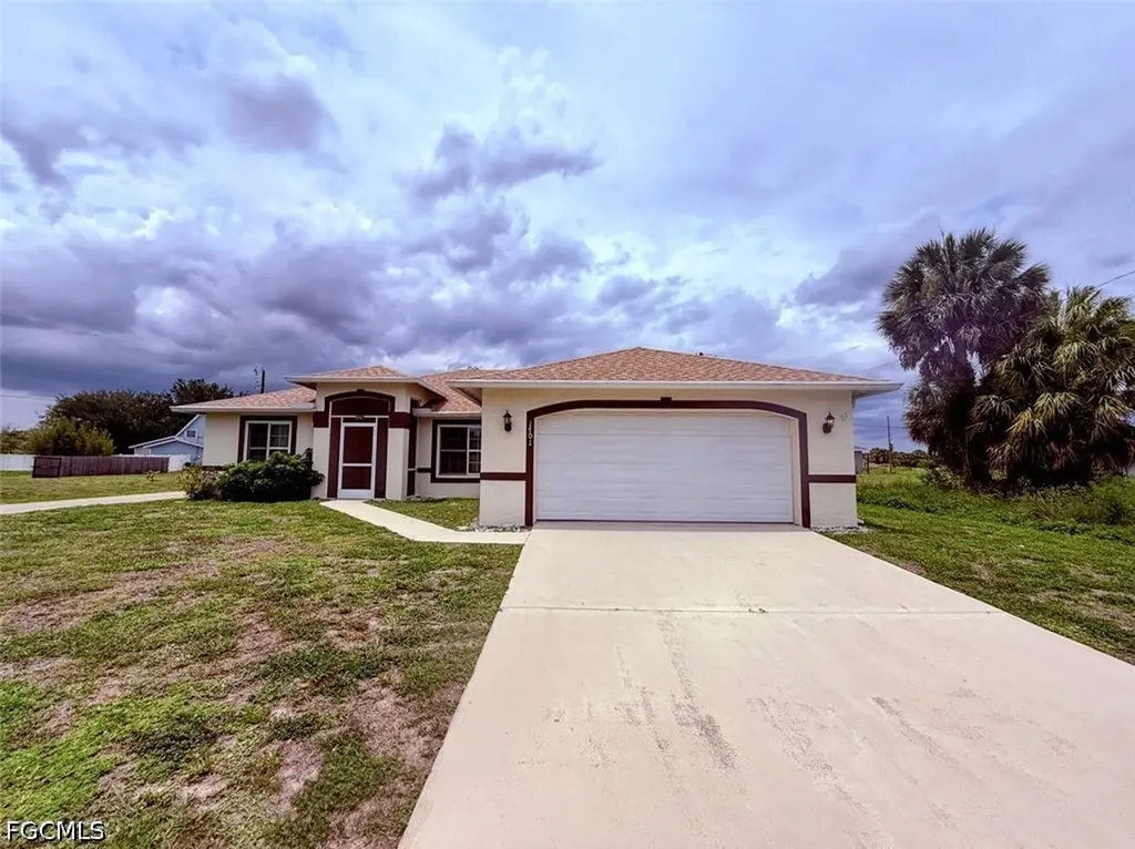 1701 NE 26th Terrace Cape Coral FL 33909