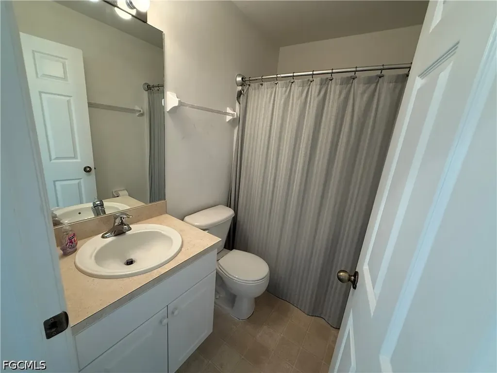 1701 NE 26th Terrace Cape Coral FL 33909