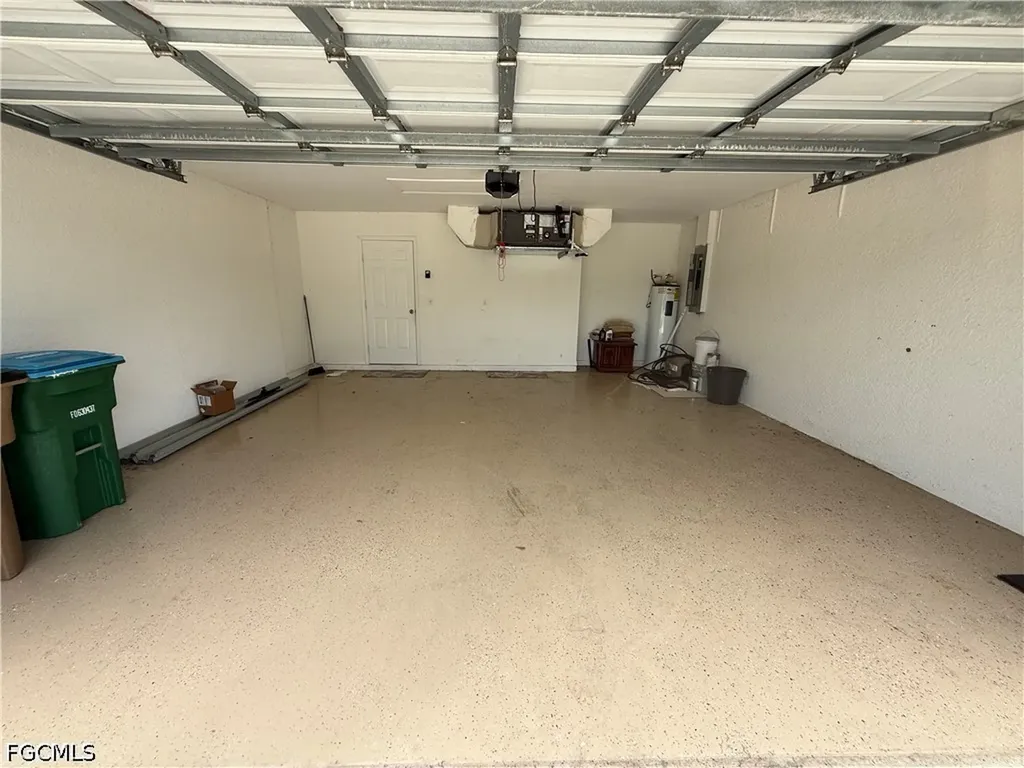 1701 NE 26th Terrace Cape Coral FL 33909