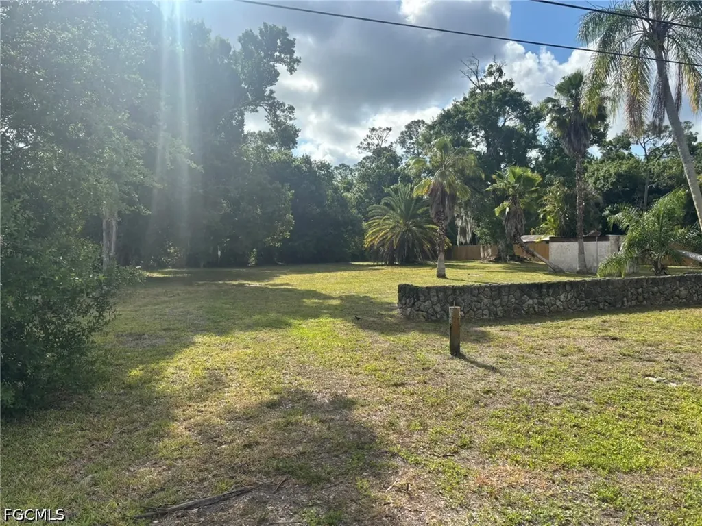 2948 Garden Street North Fort Myers FL 33917
