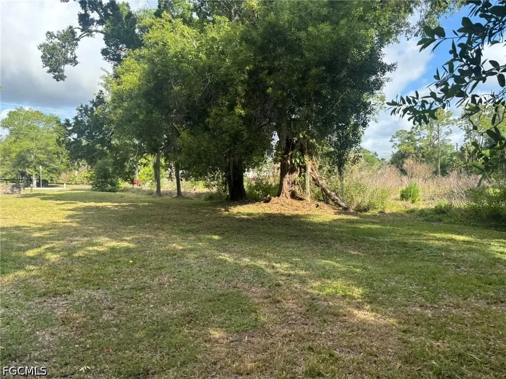 2948 Garden Street North Fort Myers FL 33917