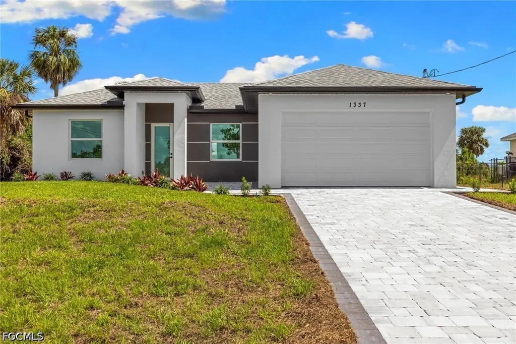 1337 NE 33rd Street Cape Coral FL 33909