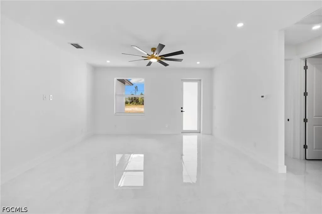 1337 NE 33rd Street Cape Coral FL 33909