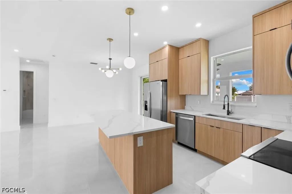 1337 NE 33rd Street Cape Coral FL 33909