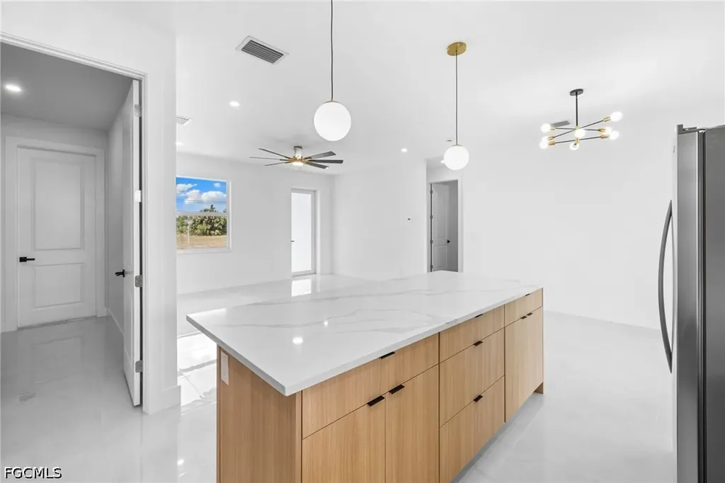1337 NE 33rd Street Cape Coral FL 33909