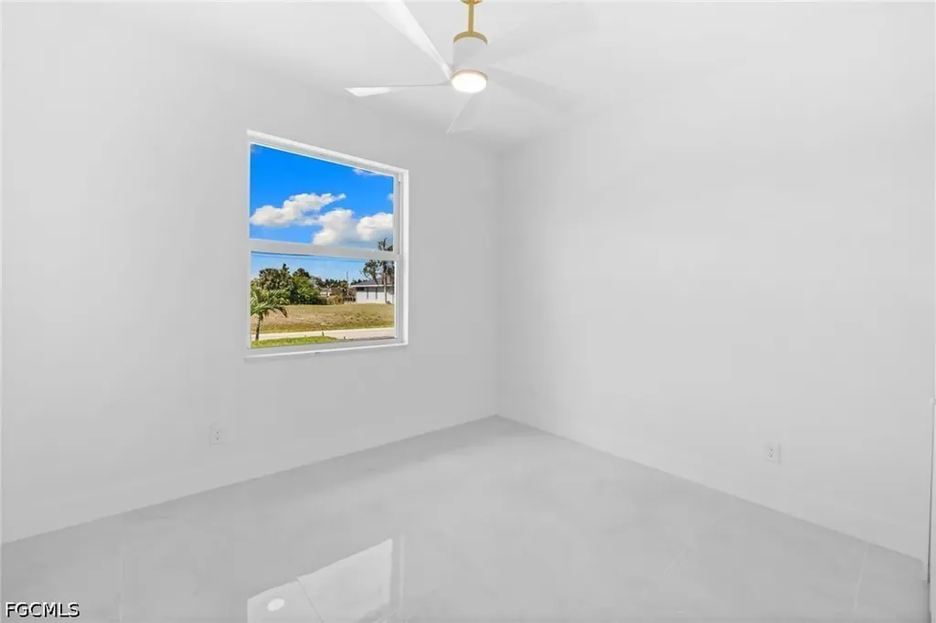 1337 NE 33rd Street Cape Coral FL 33909