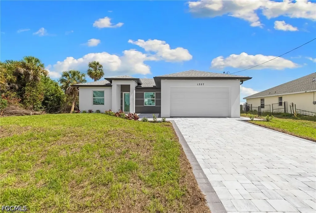 1337 NE 33rd Street Cape Coral FL 33909