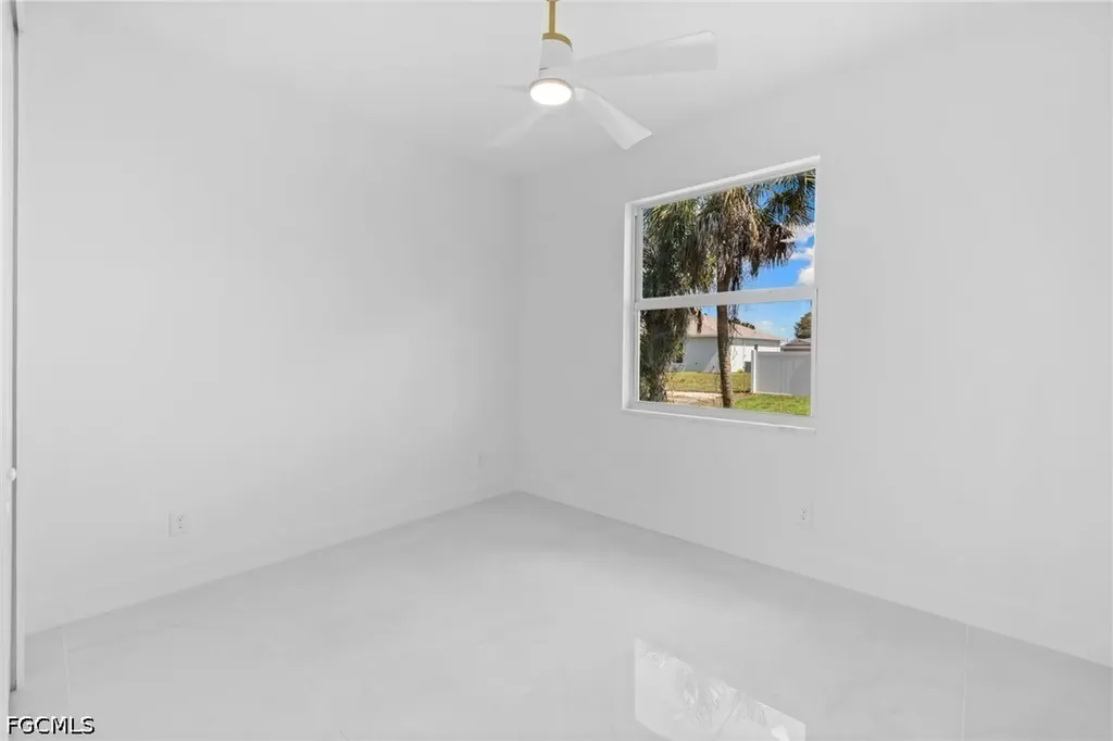 1337 NE 33rd Street Cape Coral FL 33909