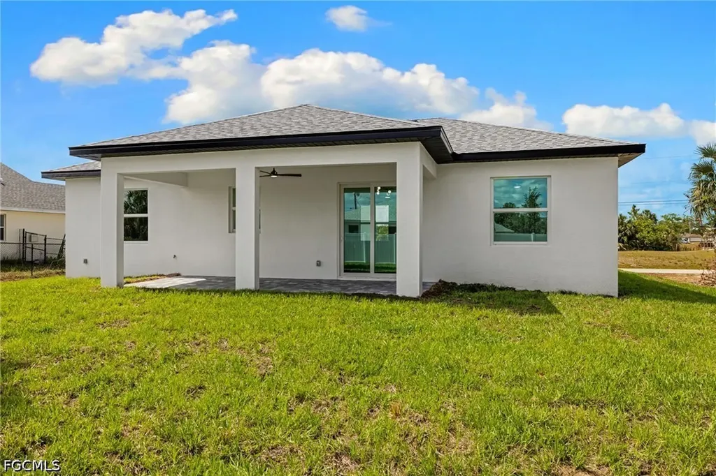 1337 NE 33rd Street Cape Coral FL 33909