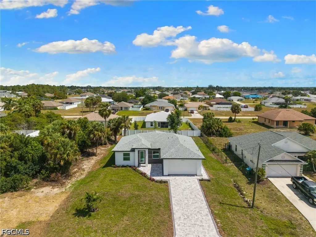 1337 NE 33rd Street Cape Coral FL 33909